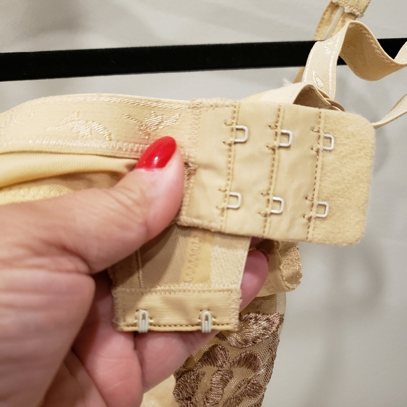 Rigby & Peller London Lace Nude Underwire Bra - Sz 38F US - Picture 4 of 5